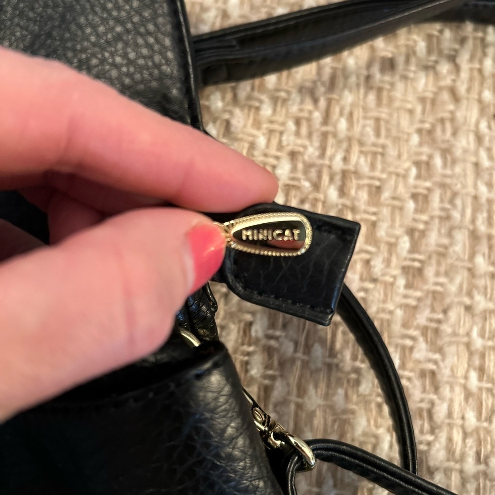 Minicat Pebbled Black Leather Micro Crossbody Bag Purse Adjustable Strap Festive - Picture 5 of 9